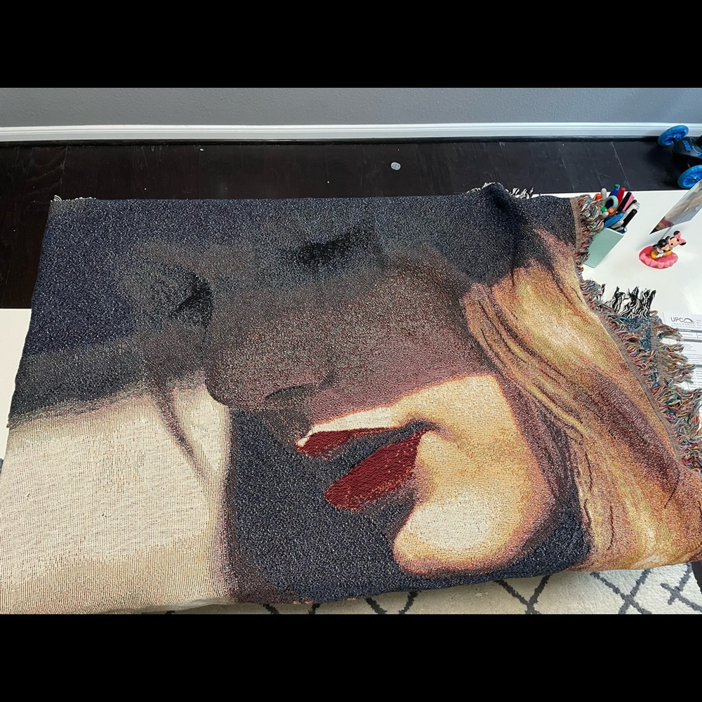 Taylor Swift RED Blanket